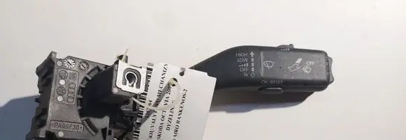 Skoda Octavia Mk2 (1Z) Wiper control stalk