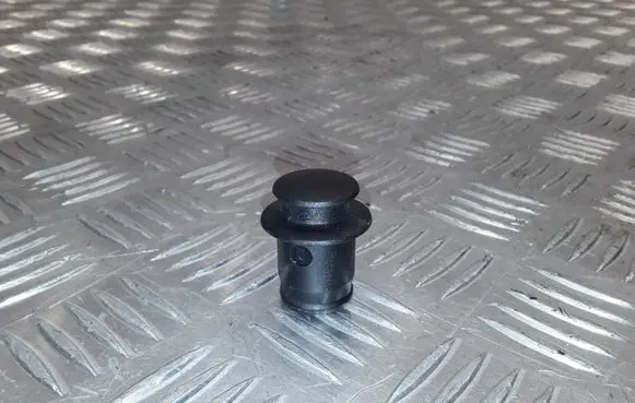 BMW 3 E92 E93 Cigarette lighter 7135141