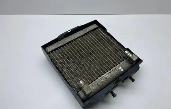 Engine oil radiator