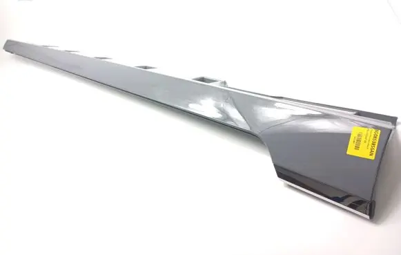 Foot area side trim