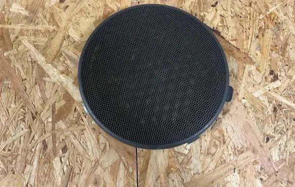 Side speaker trim/cover