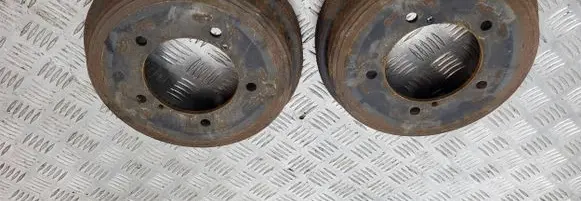 Suzuki Grand Vitara I Drum brake (rear) 