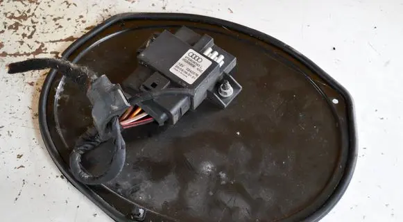 Audi A6 S6 C6 4F Fuel injection pump control unit/module 4F0906093L 4F0803958A