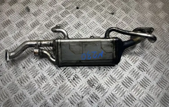 Mercedes-Benz CLS C218 X218 EGR valve cooler A6421401675 0K0007