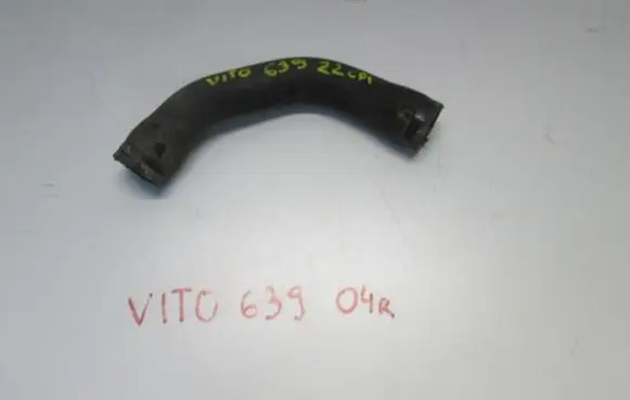 Mercedes-Benz Vito Viano W639 Engine coolant pipe/hose