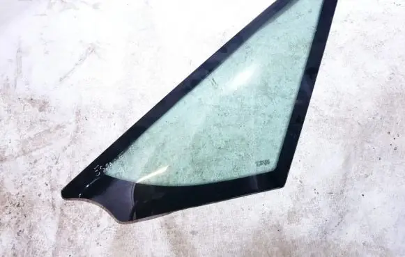 Renault Espace III Front triangle window/glass 
