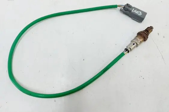 Land Rover Defender Lambda probe sensor LK62-9D375-AA