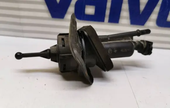 Ford Focus Clutch master cylinder S4MZD