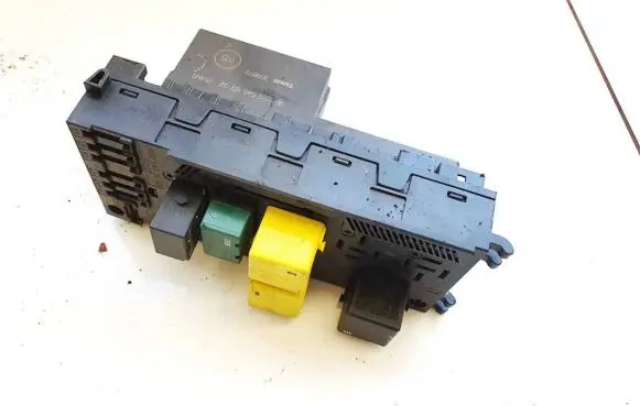 Mercedes-Benz C W202 Fuse box set 0025452701 2-967523-2