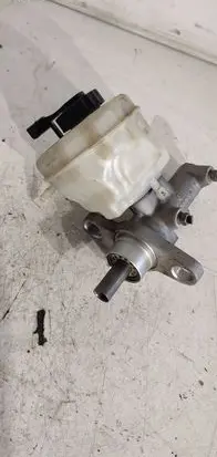 Audi Q7 4L Master brake cylinder