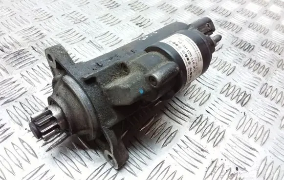 Volkswagen Touran I Starter motor 02E911023HX