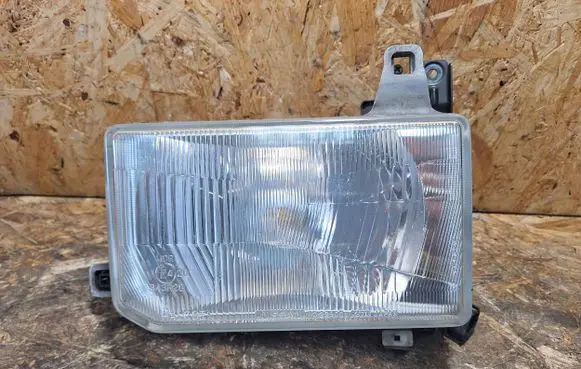 Nissan Terrano Headlight/headlamp