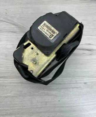 Peugeot 406 Front seatbelt 8084150 N3696000 190298