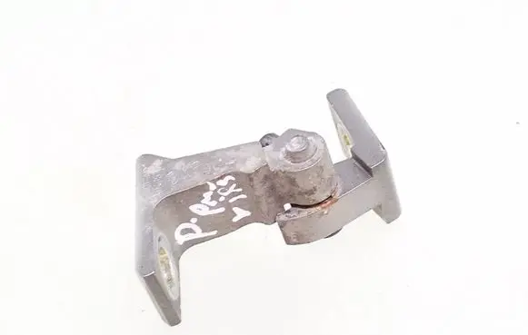 Volkswagen Golf VII Front door upper hinge 8k0831402d