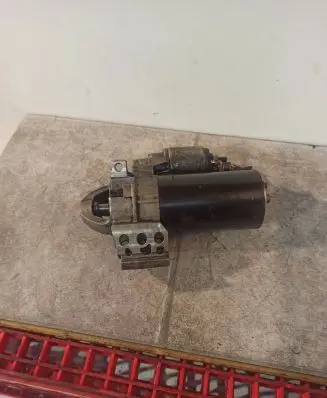 BMW 5 GT F07 Starter motor 1005831793 12517801203