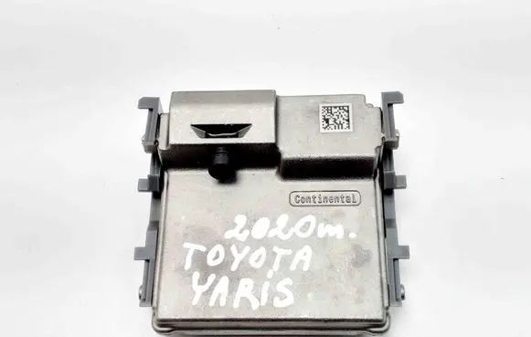 Toyota Yaris XP210 Windshield/windscreen camera 8646C0W040