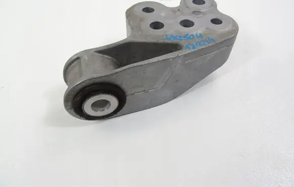 Lexus UX Engine mounting bracket