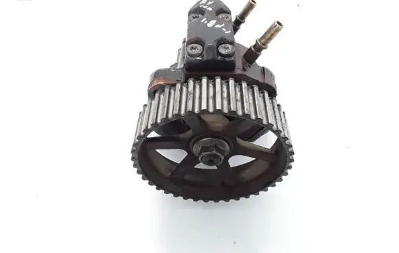 Renault Scenic I Fuel injection high pressure pump 7700111010