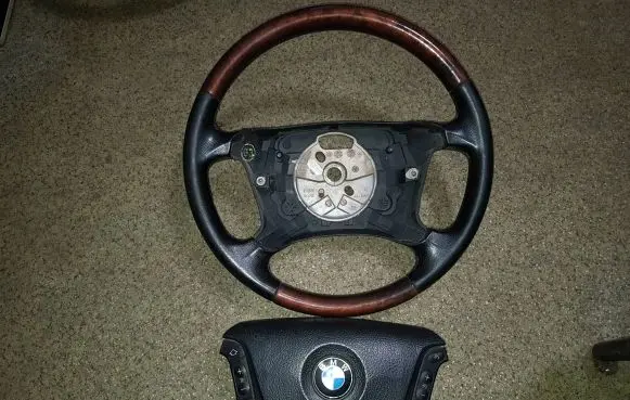 BMW 5 E39 Steering wheel 6756414 33675374302