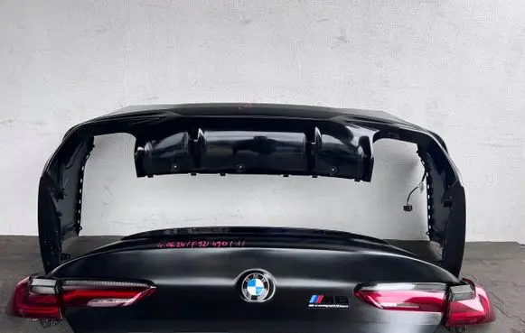 BMW 8 G15 Rear/tail lights set QUAKLAPA29012851