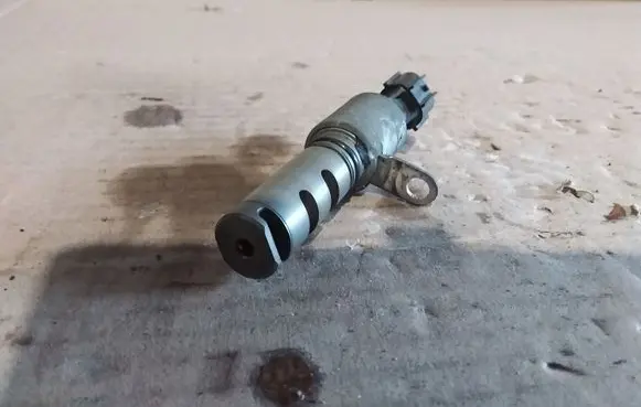 Toyota Yaris Camshaft vanos timing valve 