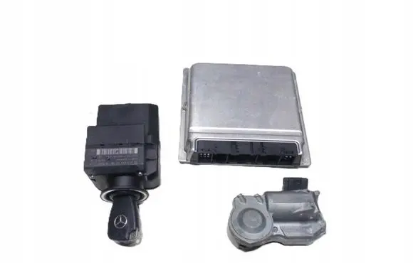 Mercedes-Benz C W203 Engine ECU kit and lock set A1111533079