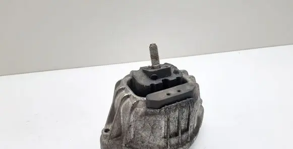 BMW 1 E81 E87 Engine mount bracket 13981112GE