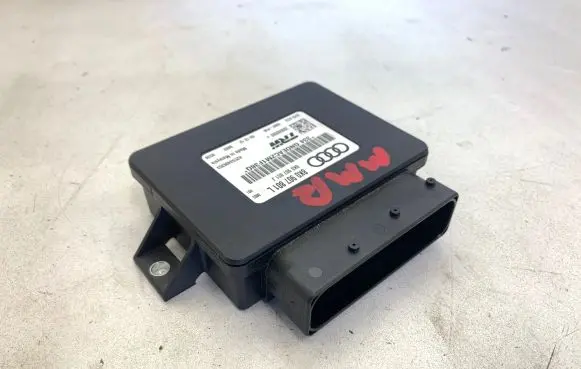 Audi S5 Hand brake control module 8K0907801J 32620282 8K0907801L
