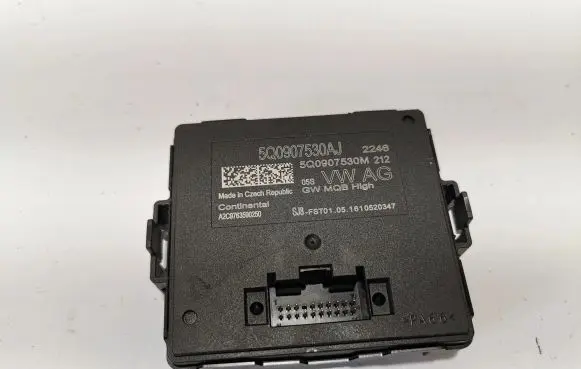 Volkswagen PASSAT B8 Gateway control module 5Q0907530AJ 5Q0907530M