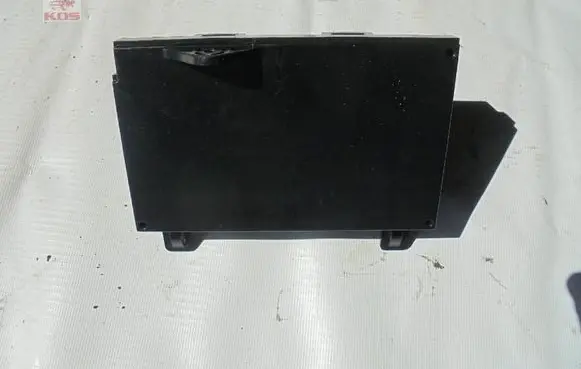 Hyundai Genesis Air conditioner control unit module 832152DJD241