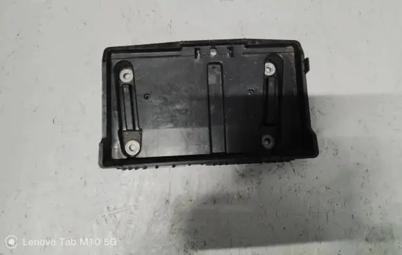 Battery tray