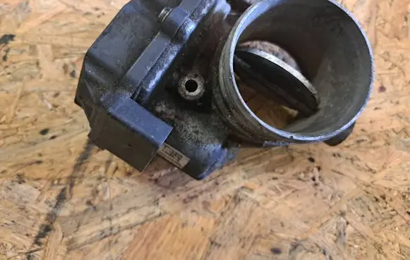 Volkswagen Transporter - Caravelle T5 Throttle body valve 03L128063H A2C53385161