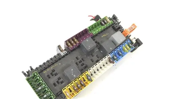 Mercedes-Benz GLA W156 Fuse box set A1669061202