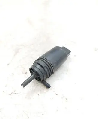 BMW 7 E65 E66 Windscreen/windshield washer pump 8377612