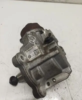 BMW 5 F10 F11 Fuel injection high pressure pump 0445010517