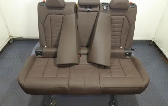 BMW X4 F26 Second row seats 