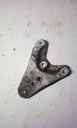 Skoda Roomster (5J) Engine mounting bracket 600199185D