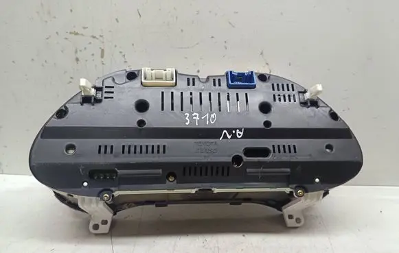 Toyota Avensis T250 Speedometer (instrument cluster) 8380005630H MB2574109865