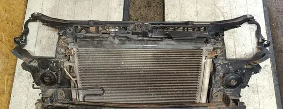 Hyundai Santa Fe Radiator support slam panel 282132B200