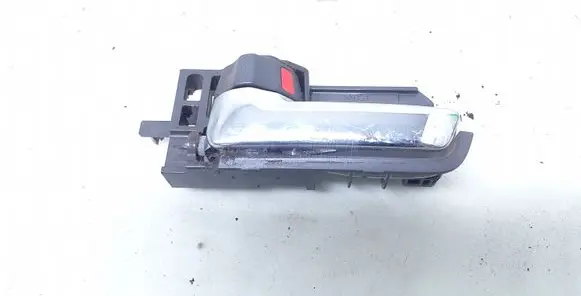 Suzuki Swift I Front door interior handle