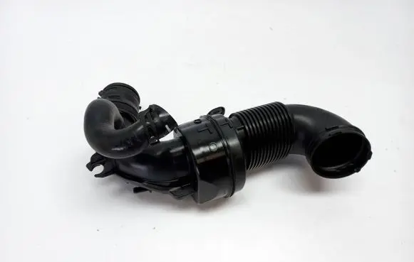 Land Rover Range Rover Evoque L551 Air intake hose/pipe LK729C623AC