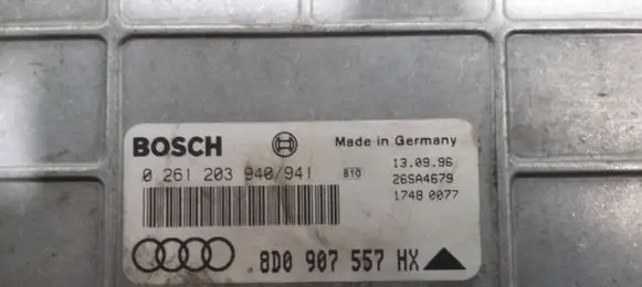 Audi A4 S4 B5 8D Engine control unit/module 8D0907557HX 0261203940941