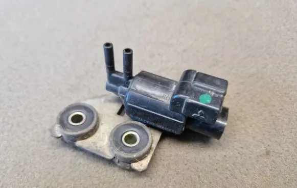 Mitsubishi Pajero Sport I Turbo solenoid valve