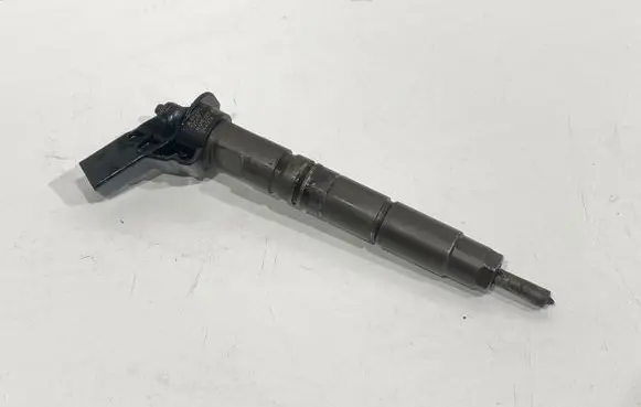 Mercedes-Benz ML W166 Fuel injector A6420701187 120617 0445116026