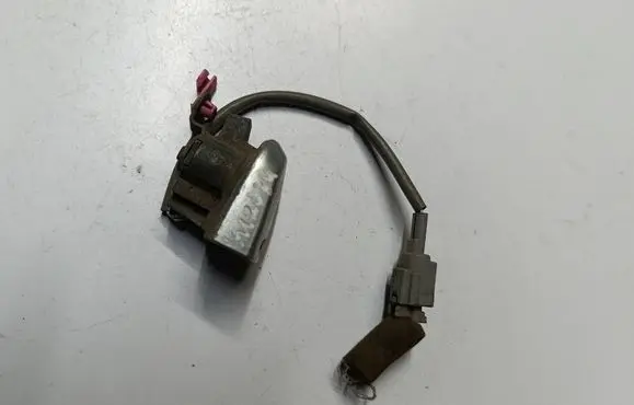 Nissan Micra Coupe door lock (next to the handle) afw154