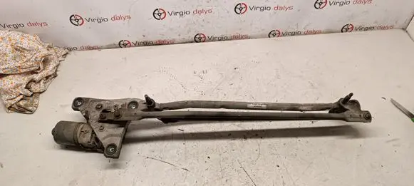 Volvo V50 Front wiper linkage and motor 0390241924 30699344 0405181