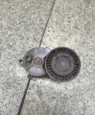 BMW 3 E46 Alternator belt tensioner F230207