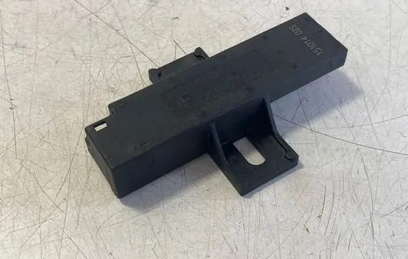 Audi Q7 4M Keyless system antenna 4M0907247