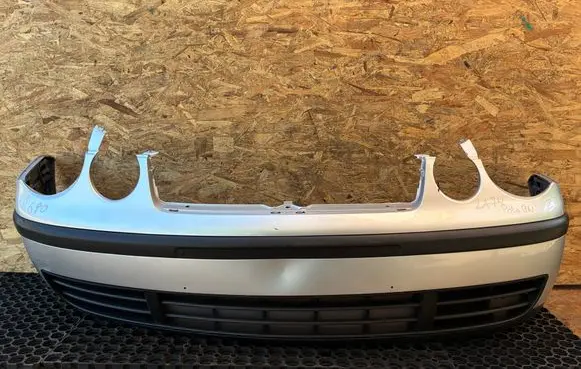 Volkswagen Polo Front bumper