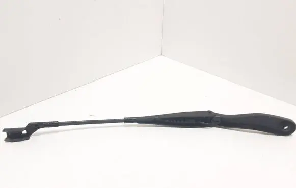 Volvo V50 Front wiper blade arm 8623159